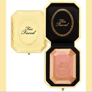 Too Faced Highlighter